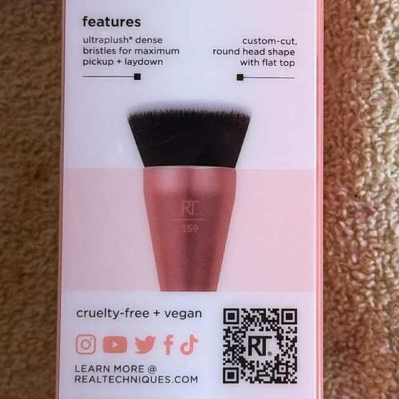 Real Techniques Bundle: Beauty Blender Sponges and Makeup Brushes BRAND NEW - Picture 5 of 7
